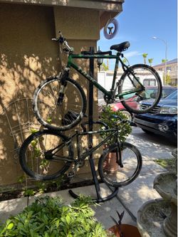 2 Bike Gravity Stand