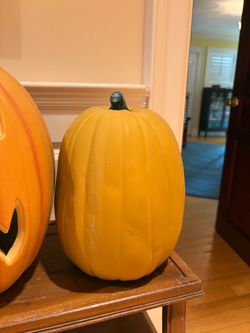 Set of three decorative pumpkins