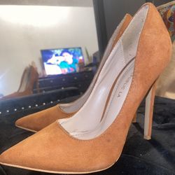 Brown Pumps Size 6.5