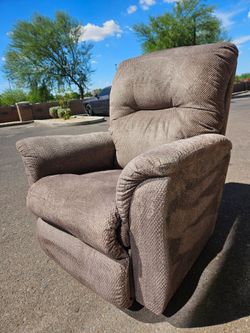 LAZY BOY DUAL MOTOR POWER RECLINER CHAIR