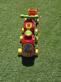 VTech Sit-to-Stand Ultimate Alphabet Train