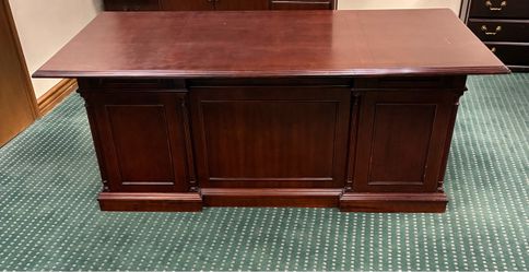 Large Mahogany Executive Office Desk