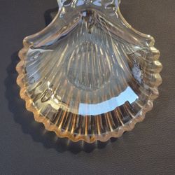 Vintage Iridescent Marigold Carnival Glass Clam Scallop Shell Shaped Dish 7” MCM