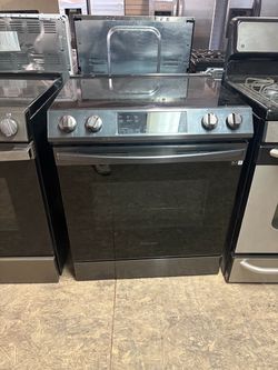 Samsung Electric Range ⚡ Black Stainless — Smart WiFi, Warming Center