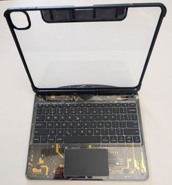 Magic Keyboard for iPad Pro 13, Core Penetration