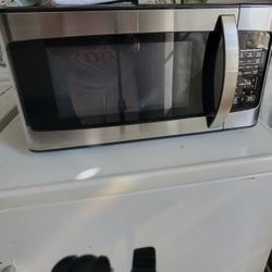Counter Top Microwave 