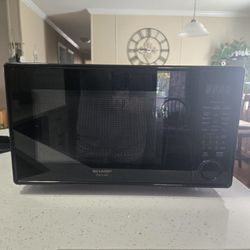 SHARP Microwave Good Condition.