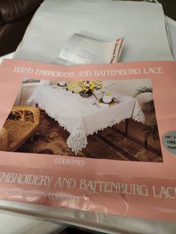 New Never Used Hand Embroidery & Battenburg Lace 68" x 104" Table Cloth & 12 Wash Cloths