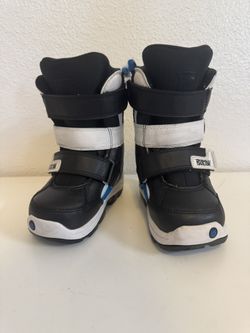 Burton Kids Grom Snowboard Boot Size 11C