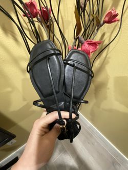 Women’s Shoe 