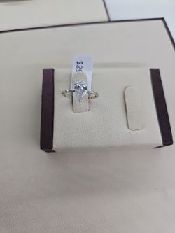 10KW ladies lab diamond pear shape 1.00 ct