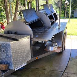 Custom Built BBQ Grill And Smoker 2017