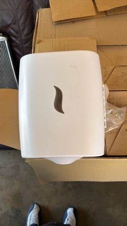 Paper towel dispenser