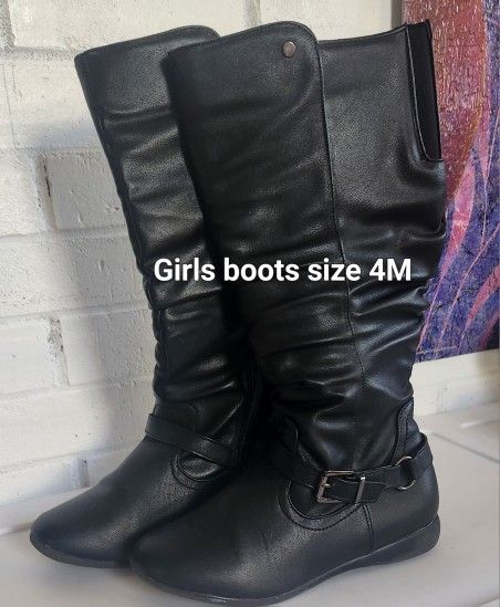 Girls Boots Size 4M
