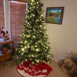 7 1/2 FT CHRISTMAS TREE WITH DOUBLE LIGHTS 