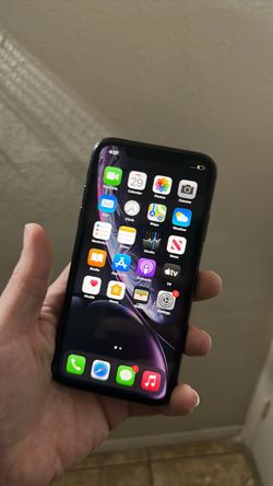 iPhone XR 64 GB no sim restrictions