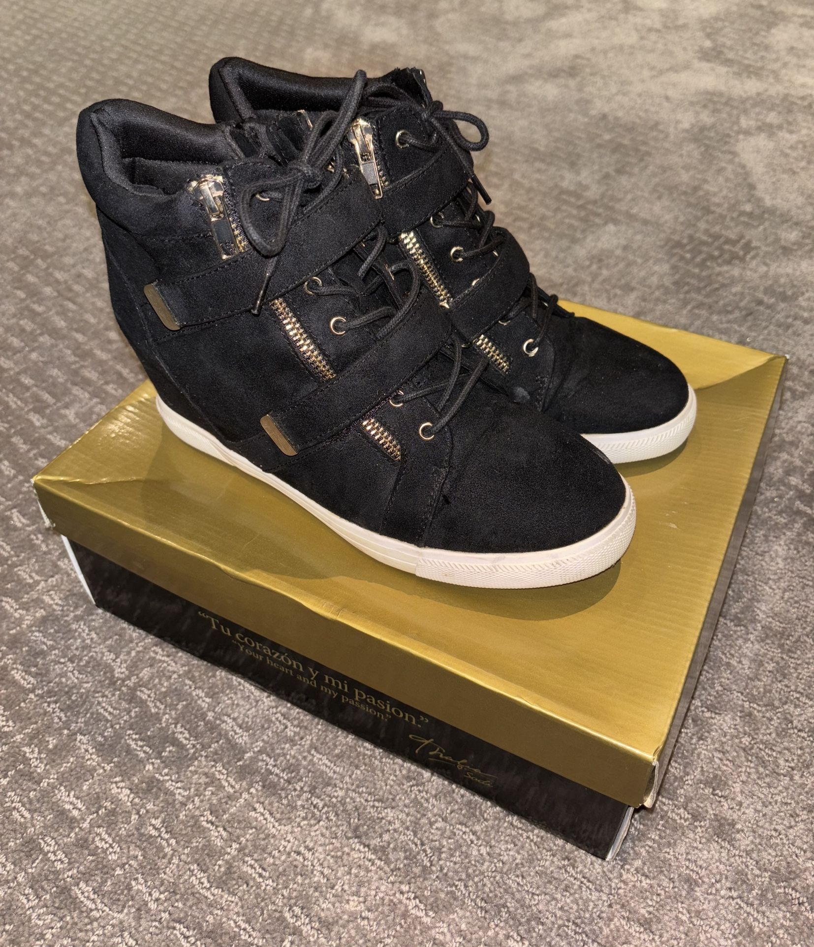 Women’s Shoes