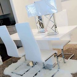 Brand new Dining sets in box- Shop now pay later 🛑STOP PAYING RETAIL PRICES🛑 