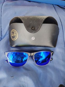 Ray-Ban Clubmaster Sunglasses with Case
