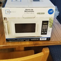 Microwave. 07 Mainstays