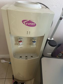 Water Dispenser 3 Or 5 Gallon. $95