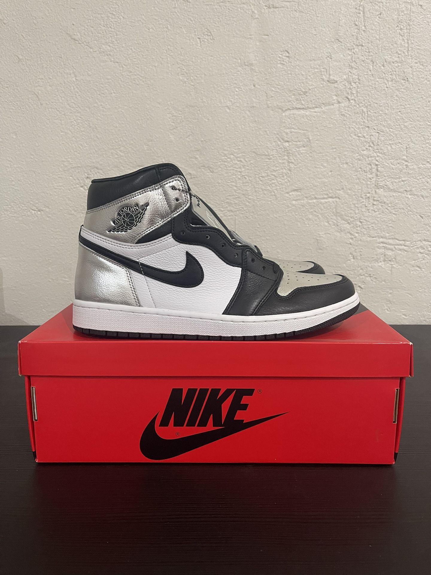 Jordan 1 High Silver Toe