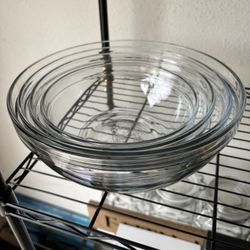 Moving Sale! Glass Mixing Bowls Set