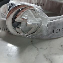 Authentic Gucci designer belt dark gray with a lighter gray iconic G for Gucci design and silver iconic G for Gucci buckle