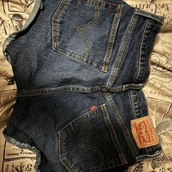 Levi’s Shorts 