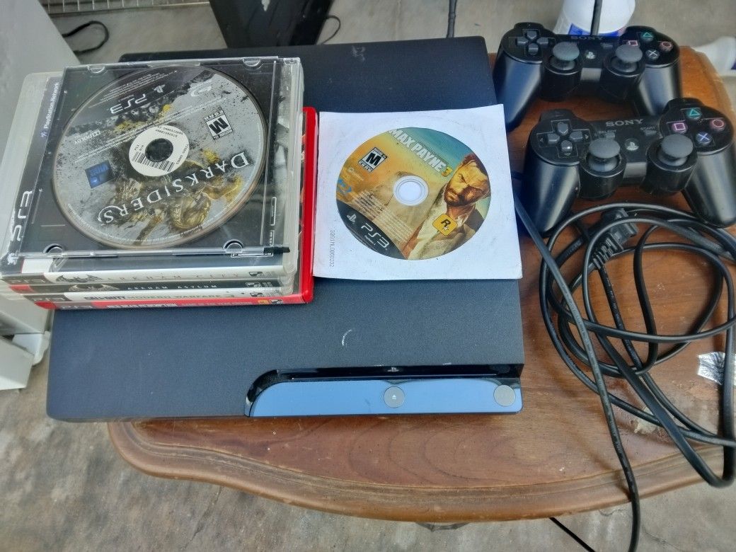 PS3 Five Game Two Controllers  Can Deliver 