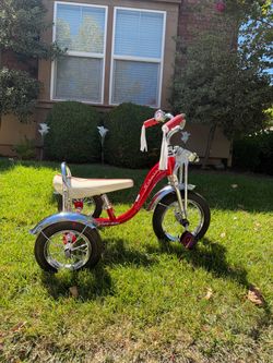 Vintage-Style Schwinn Lil' Sting-Ray Super Deluxe Tricycle – Red & Chrome
