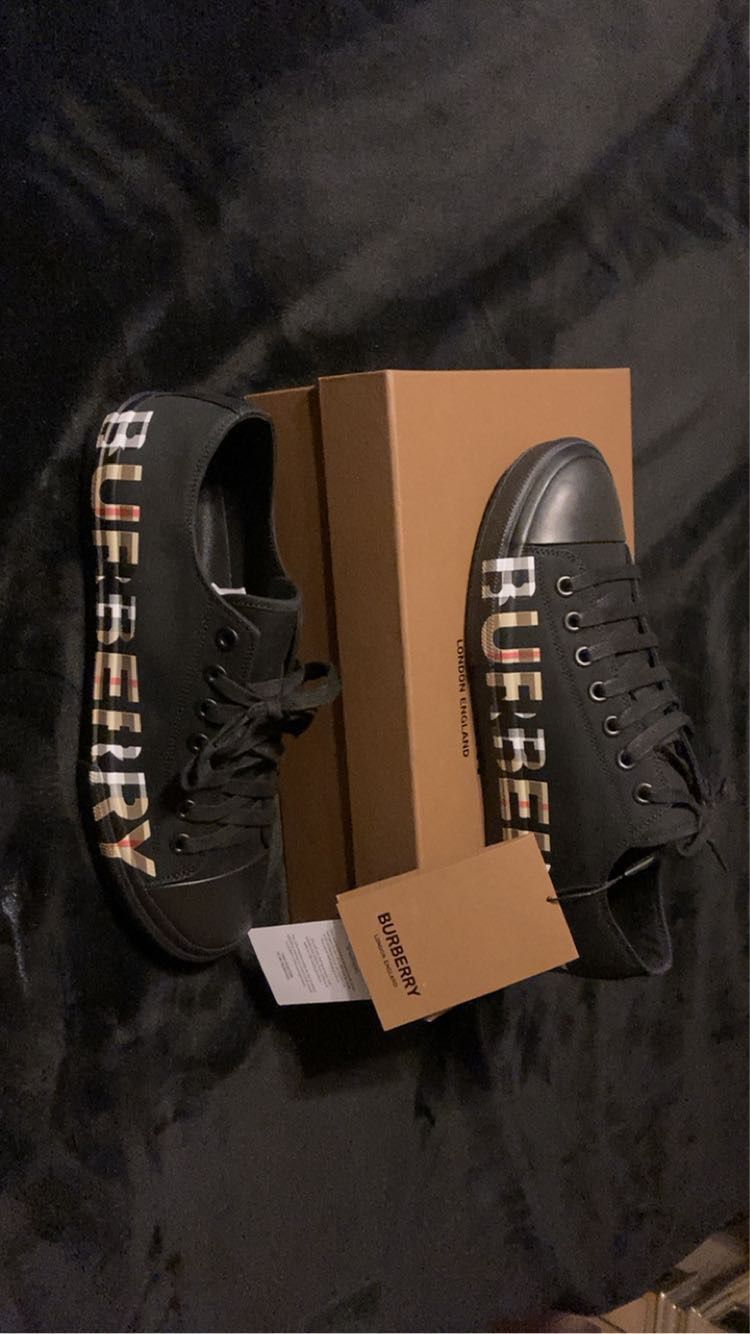 Bran New Never Worn Burberry’s