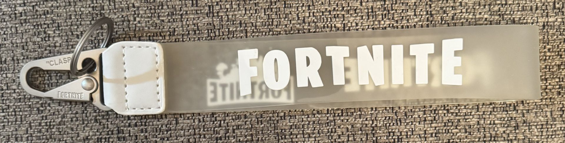 Fortnite Keychain - Clear Rubber Oversize Lanyard
