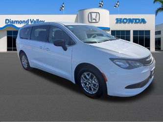 2024 Chrysler Voyager