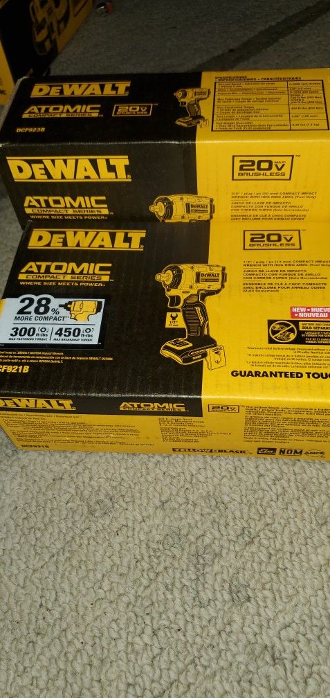 Dewalt Atomic Compact Series 3/8" Plug (10mm) Compact Impact Wrench With Hog Ring Anvil (TOOL ONLY)