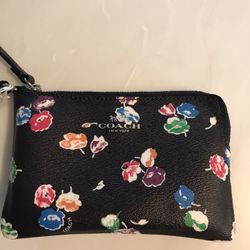 Coach Wallet-Wristlet