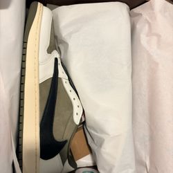 Travis Scott Jordan Olive Sz12