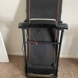 Treadmill (READ DESCRIPTION)