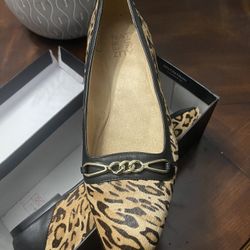 New Leopard Print Naturalizer Flats