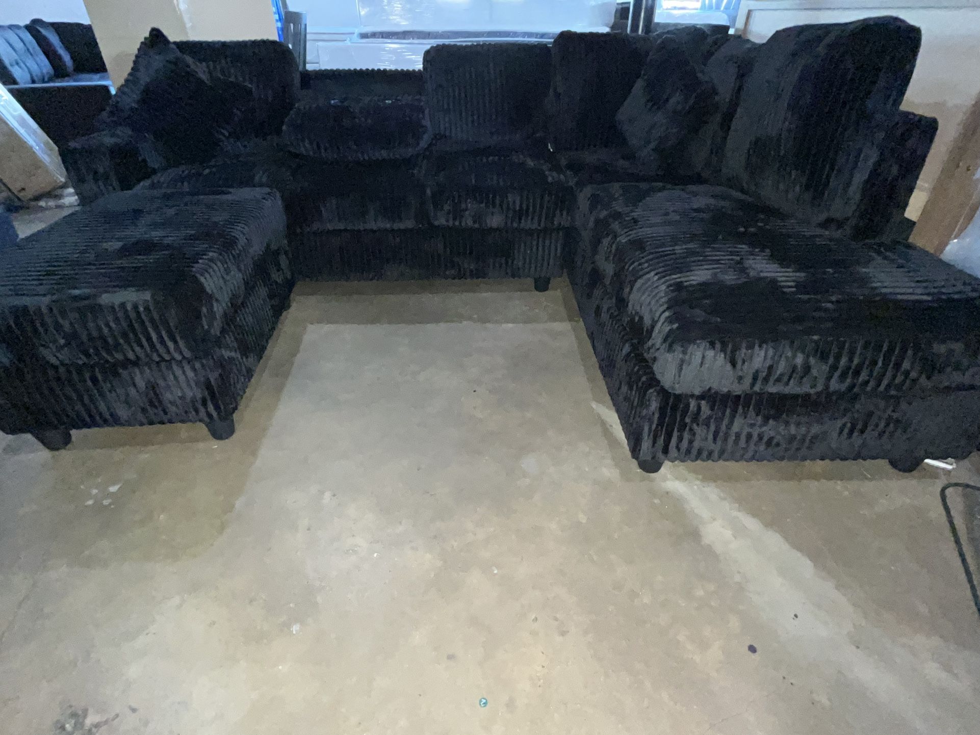 New Black Morden L- Shape Corduroy Sectional + Ottoman ⭐️ Finance With $0 Down & Same Day Delivery! 🛋️