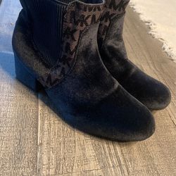 Micheal Kors Booties Girls