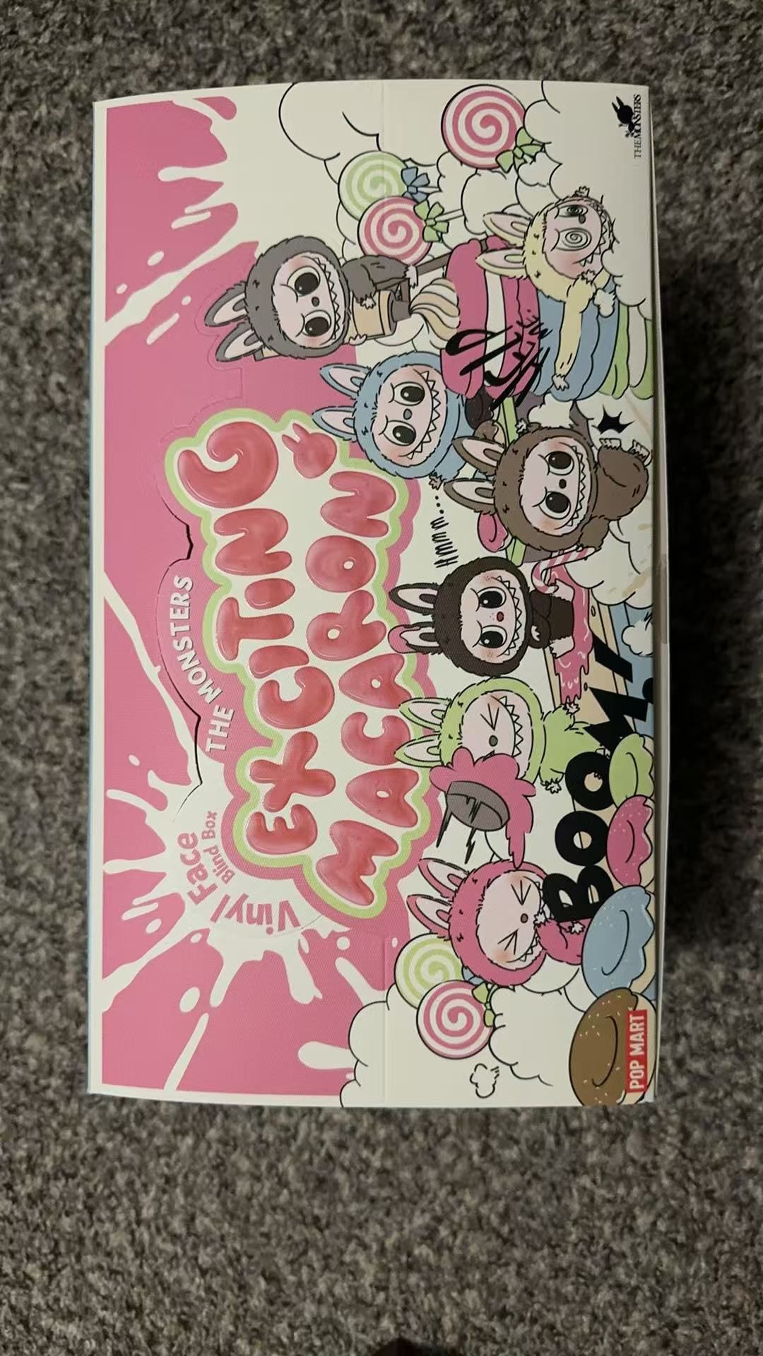 Labubu exciting macaron open box