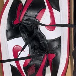 Air Jordan 1 Mid