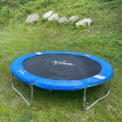 Airzone 8’ Trampoline 
