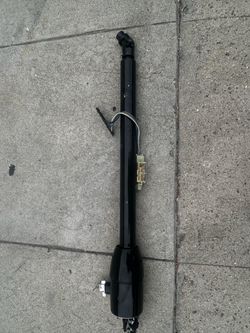 Steering column floor shifter
