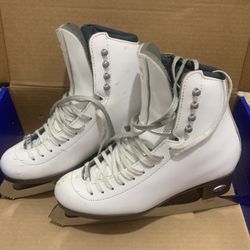 Riedell model 133 Ladies Ice Skates