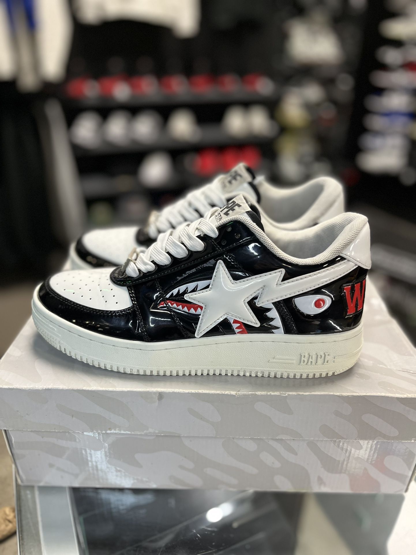 Bapesta M1 Shark “Black Face” Size 8