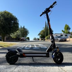 Electric scooter