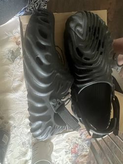 Yeezy,crocs,