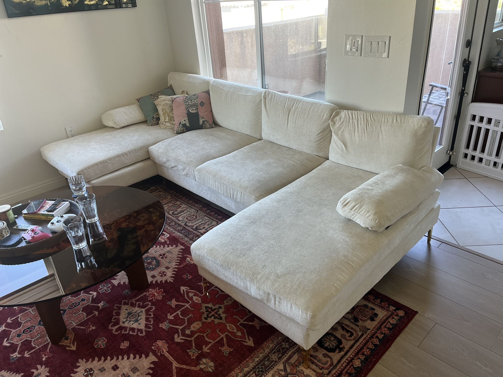 White modular couch